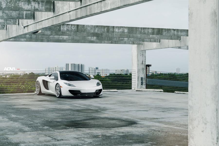  McLaren MP4-12C on ADV.1 Wheels (ADV10TSCS) 2015 года  (фото 25 из 25)